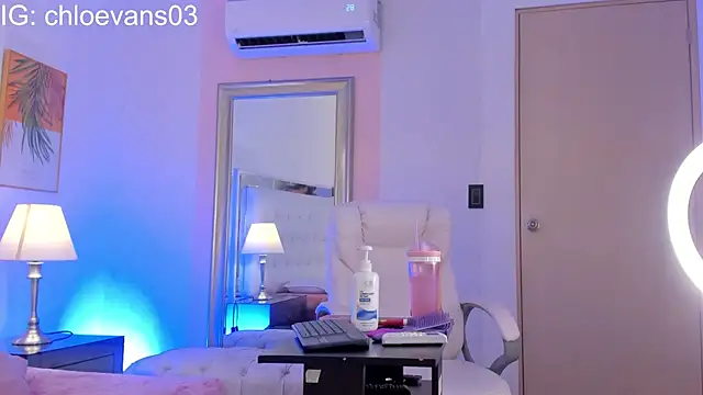 Chloe evans   online show from November 22, 11:57 am