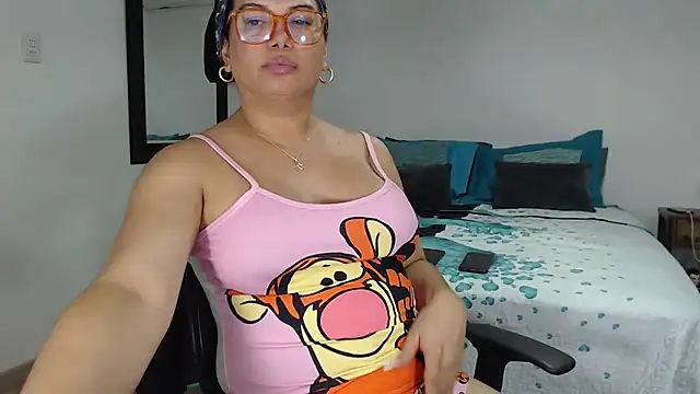 flowerdirtty online show from April 14, 4:12 am