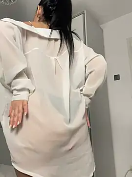  adelle online show from February 16, 10:48 am