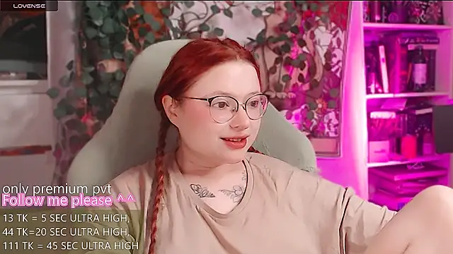 me  hanna online show from June 21, 3:10 am