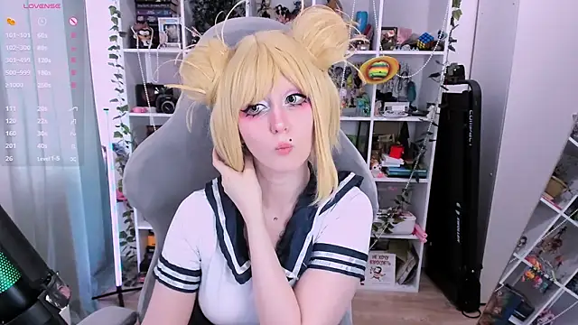 ohclementine online show from April 15, 9:32 am