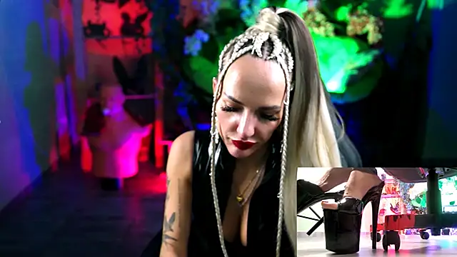 MonicaMaxwel online show from October 14, 1:14 pm