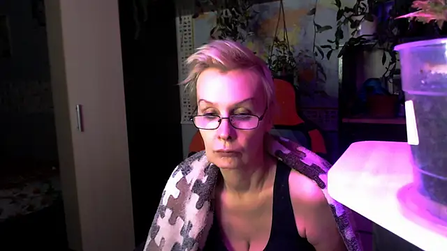 HelgaHimmell online show from April 5, 10:09 pm