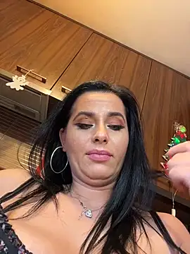 Hotmomcheckk  online show from December 19, 2:42 pm