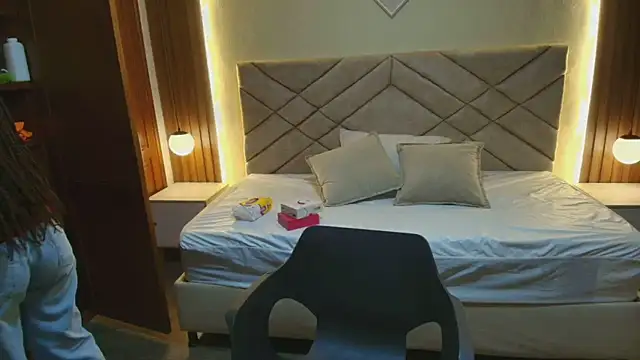 Raquel jones online show from February 6, 12:08 pm