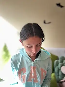 Bonniepark online show from October 30, 1:23 pm