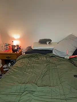 sexybee124 online show from April 1, 3:40 am