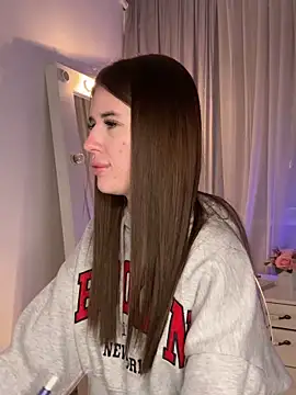 Milkissss online show from February 7, 11:36 am