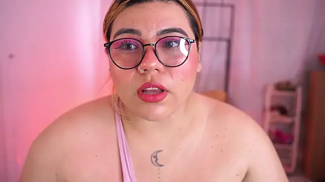 Samanta cutee online show from March 22, 1:17 pm