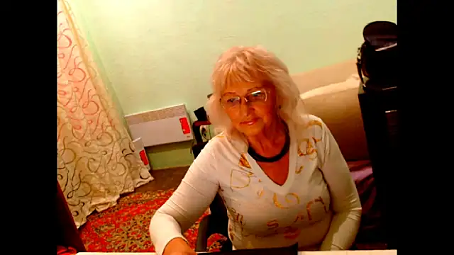 Snapshot of Natali7634 chatting on October 20, 2:53 pm Natali7634 online show from October 20, 2:53 pm