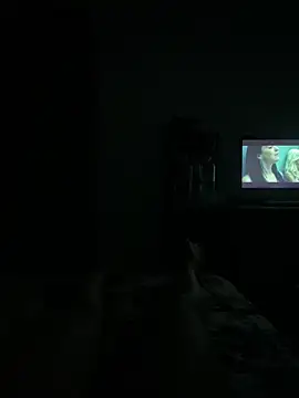 lulu kis online show from February 4, 11:30 pm