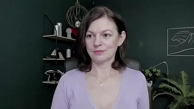 VivianWILD online show from March 24, 7:36 am