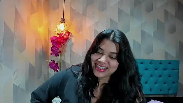 LindaBreeS online show from February 1, 7:12 pm