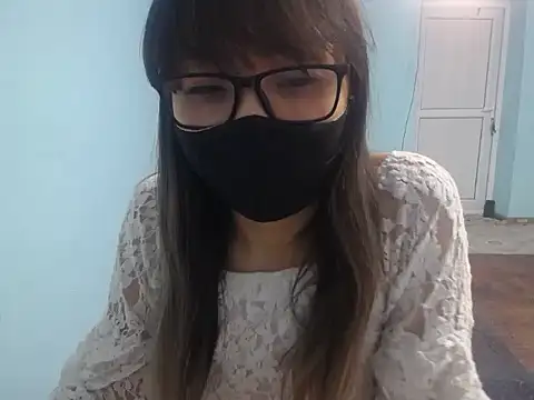 elllaaxx online show from December 1, 6:17 am