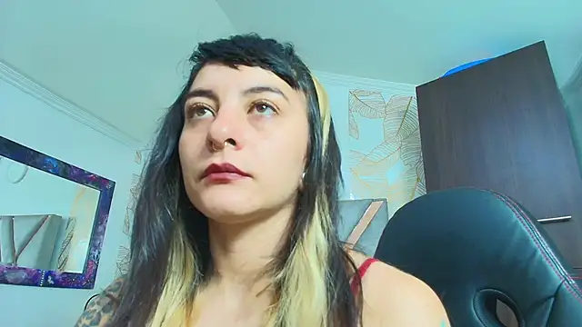 Naughty Kittenm online show from February 23, 11:20 am