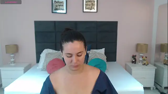 MadisonJenner online show from November 20, 3:57 pm