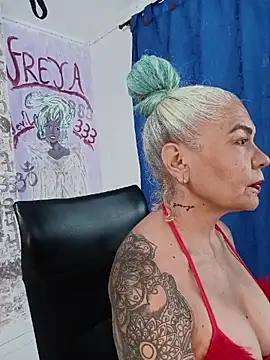 freyadevil333 online show from June 4, 12:09 pm