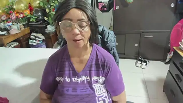 Mrs mommy  online show from January 16, 7:32 pm