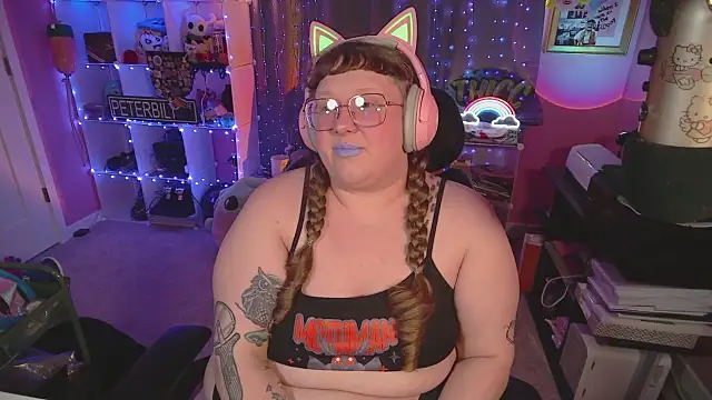 FatVeronica online show from January 31, 7:11 pm