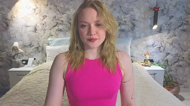 Aurora Golden1 online show from June 4, 12:42 pm