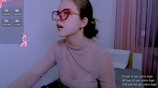 Sarah HS online show from May 13, 6:35 pm