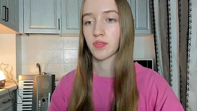 leslie my lovee online show from October 30, 8:43 pm