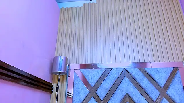 Nicole Ramires online show from March 20, 5:18 pm