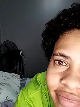 Snapshot of Su_Duarte_1 chatting on October 2, 2:27 am Su Duarte 1 online show from October 2, 2:27 am
