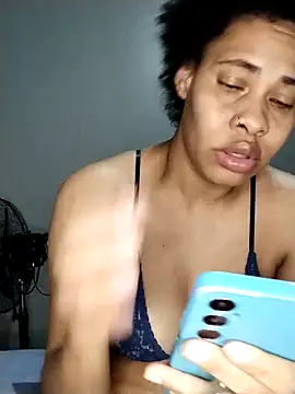 Snapshot of Su_Duarte_1 chatting on September 26, 2:31 am Su Duarte 1 online show from September 26, 2:31 am