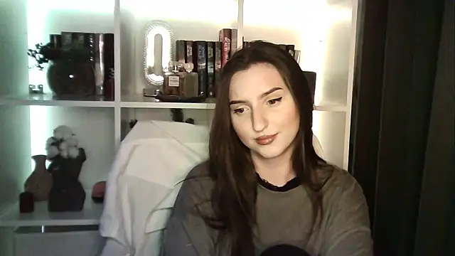 X Alisa online show from April 13, 6:41 pm