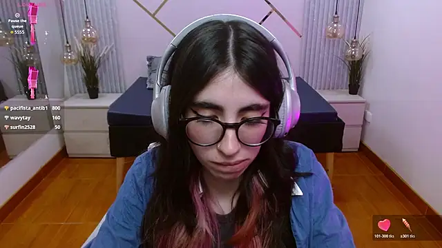 LenaRoses online show from November 21, 6:10 pm