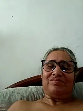  candi online show from April 4, 7:34 pm