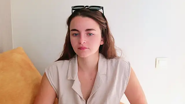 Miss Arwen online show from July 20, 6:49 am