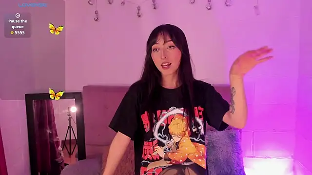 v1cky  online show from October 16, 11:07 pm