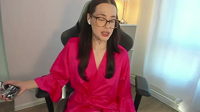 fuckdoll 18 online show from March 18, 2:11 pm