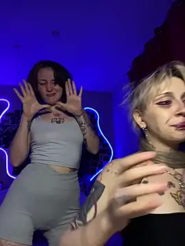 Dooubletroublee online show from March 14, 2:23 am