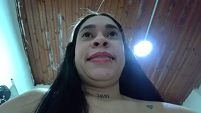 white sexy  online show from November 5, 8:14 pm