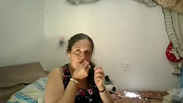 Snapshot of ximenajimenez chatting on October 29, 12:37 am ximenajimenez online show from October 29, 12:37 am