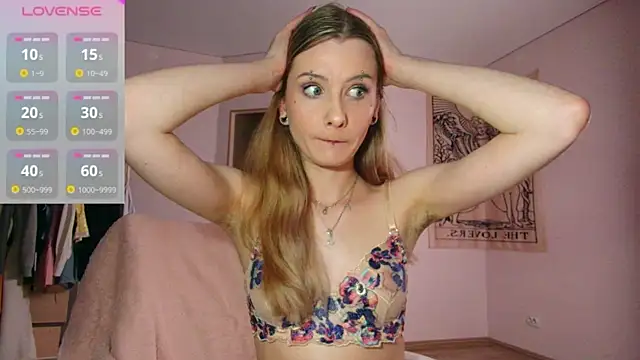 summerhazeee online show from June 4, 6:23 pm