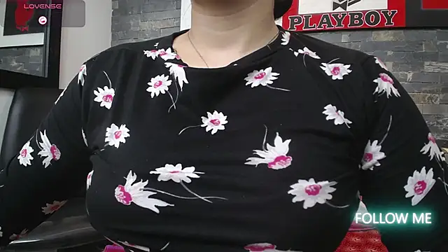 dayadubey  online show from October 30, 10:27 am