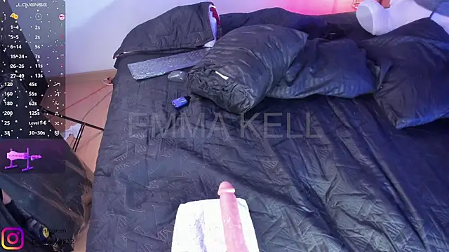 Emma-kell online show from April 14, 10:48 am