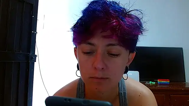 tomboyblue online show from May 13, 5:19 pm