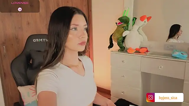 Snapshot of jessy__01 chatting on October 3, 2:16 am jessy  01 online show from October 3, 2:16 am