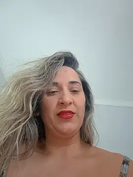 annamell online show from July 2, 8:15 pm