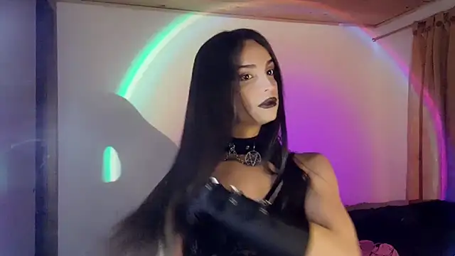 Dollbehavior  online show from April 28, 5:33 am