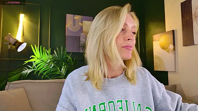 sexuallycorrecte online show from May 29, 8:01 am