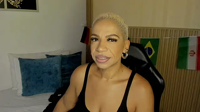 summer night  online show from July 3, 11:27 am
