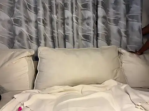 Chocolate queen2 online show from February 4, 8:39 am