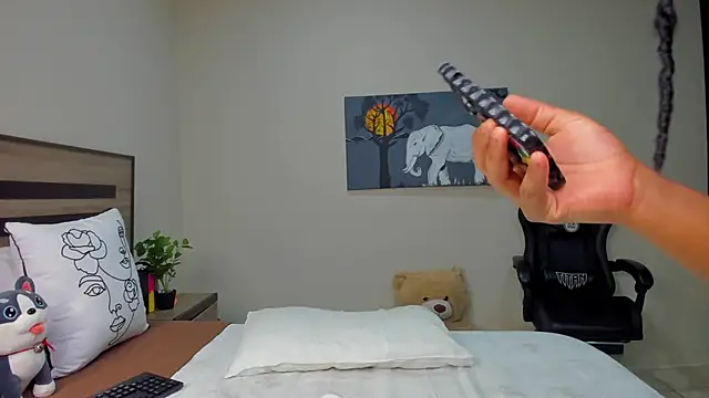 Renee-18 online show from April 9, 12:24 am