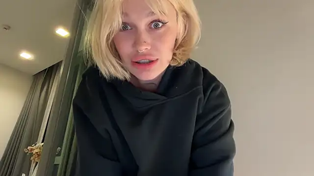 Golden Aline online show from April 5, 2:38 pm